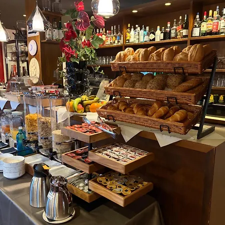 Hotel Drei Kronen 3*